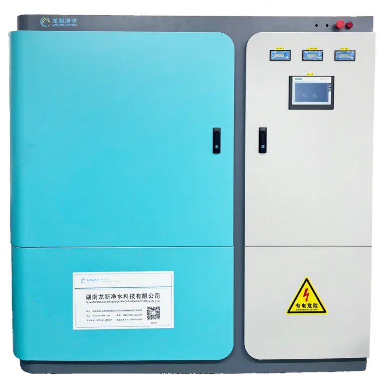 龍新凈水【產品介紹】高端實驗室純水設備